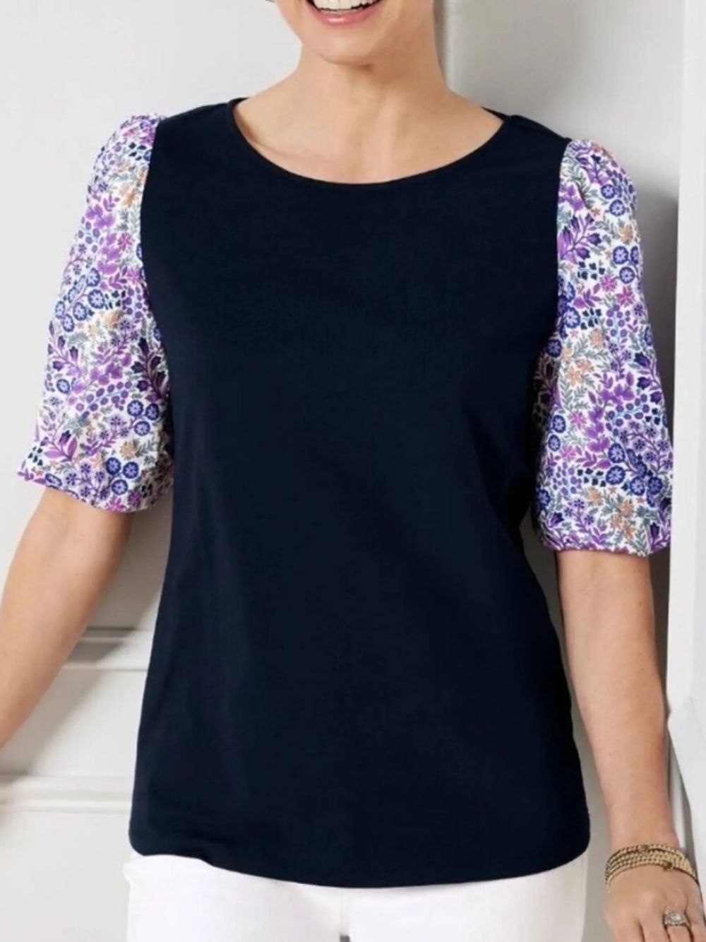 Talbots Women M Navy Blue Preppy Round Neckline Cotton Floral Puff Sleeve Tee